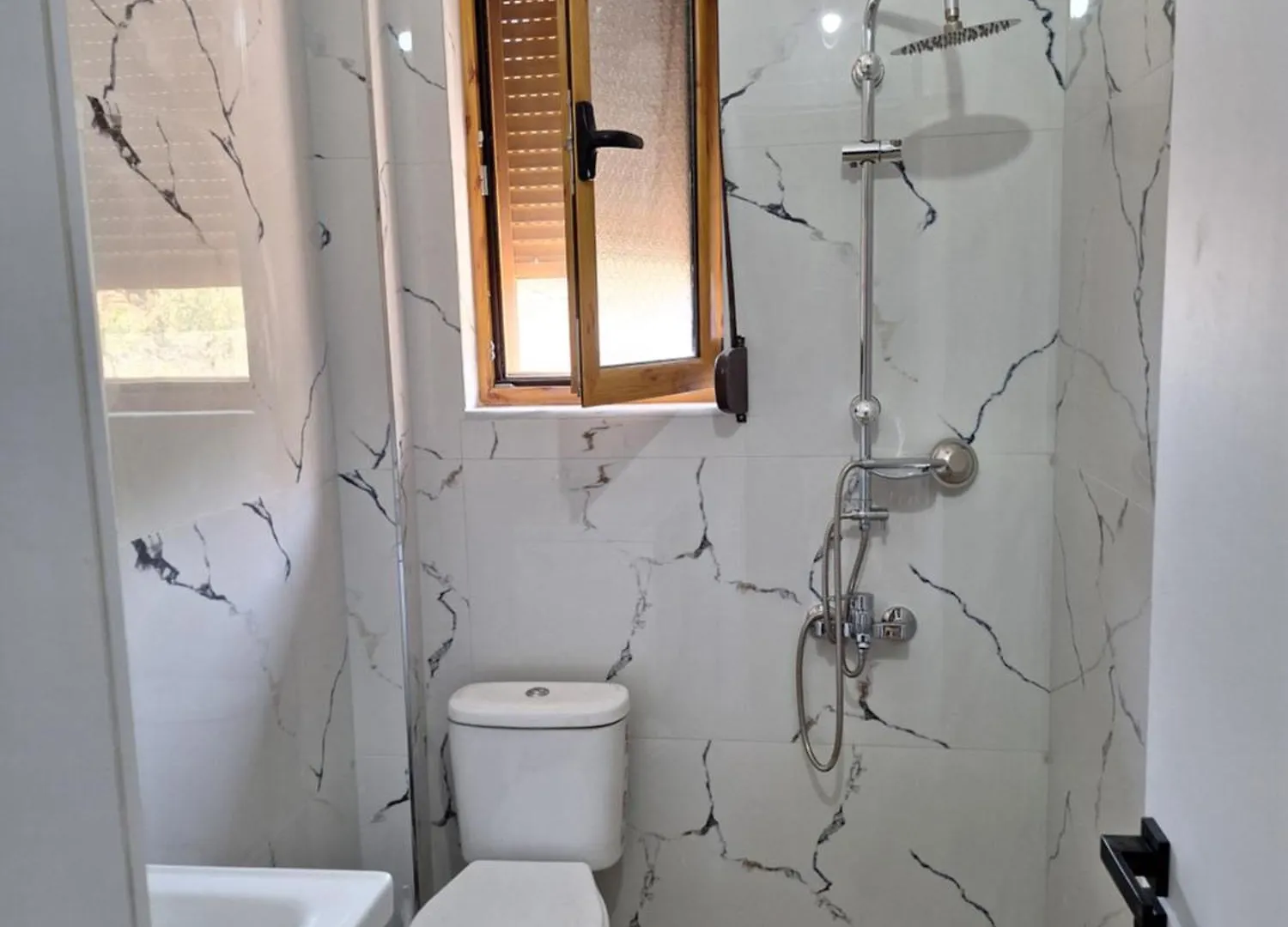 Prázdninový dům Villa 3 Bedrooms Sea And Lake View Sarandë