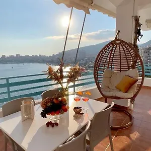 Aquamarine Apartman