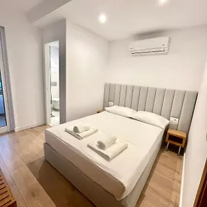 2* Hotel Aulona